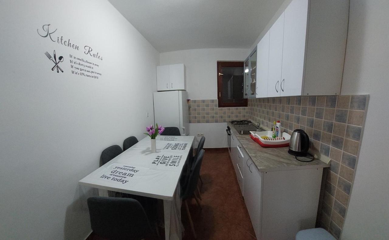 Apartman Vukoja Pakostane Apartment ภายนอก รูปภาพ